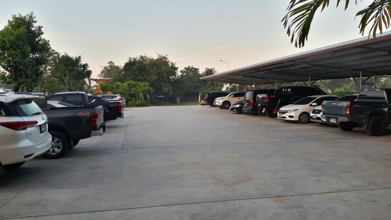 Baan Lita Lejlighedshotel Phimai Eksteriør billede
